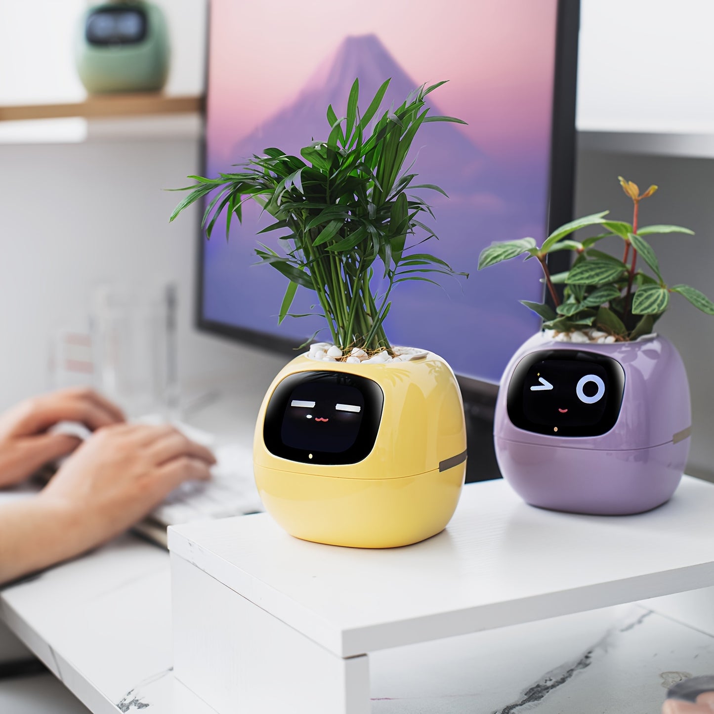 Desktop Smart Mini Planter - Electronic Pet with Emoticon